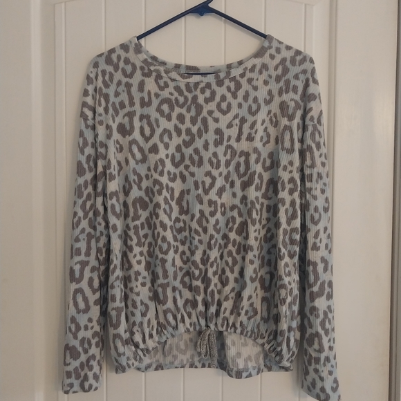 Justice Other - Girls justice leopard print shirt blue grey and white size 18/20